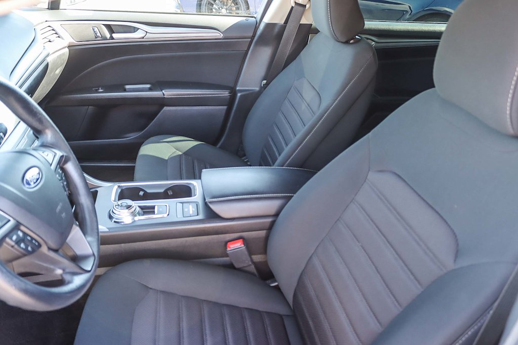 Thumbnail: 2020 Ford Fusion - 10
