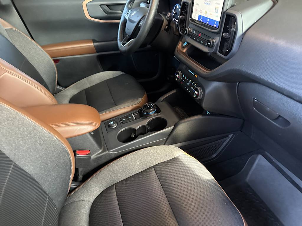 Thumbnail: 2021 Ford Bronco Sport - 11