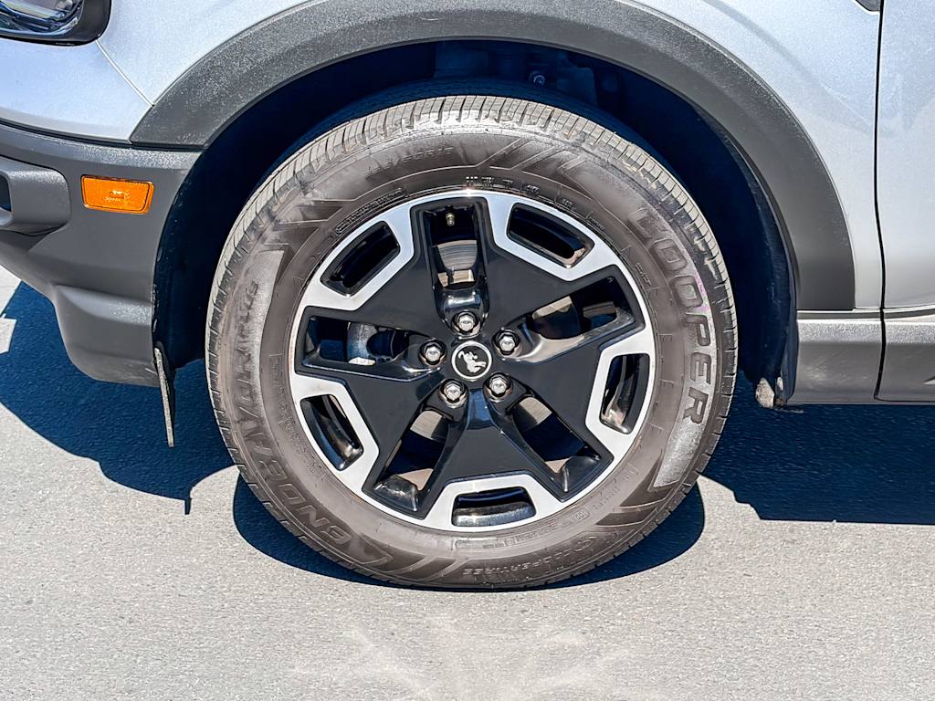 Thumbnail: 2022 Ford Bronco Sport - 6