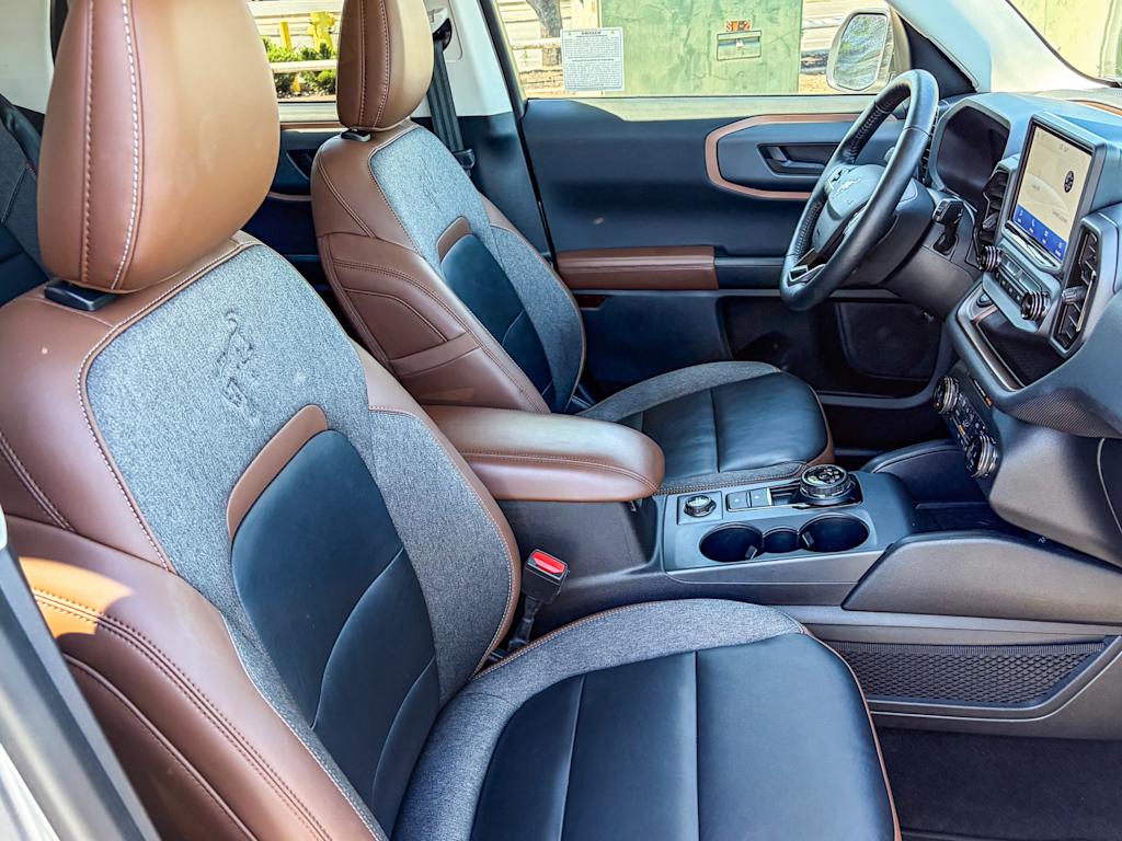 Thumbnail: 2022 Ford Bronco Sport - 9