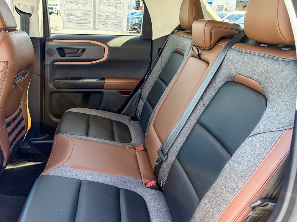 Thumbnail: 2022 Ford Bronco Sport - 11