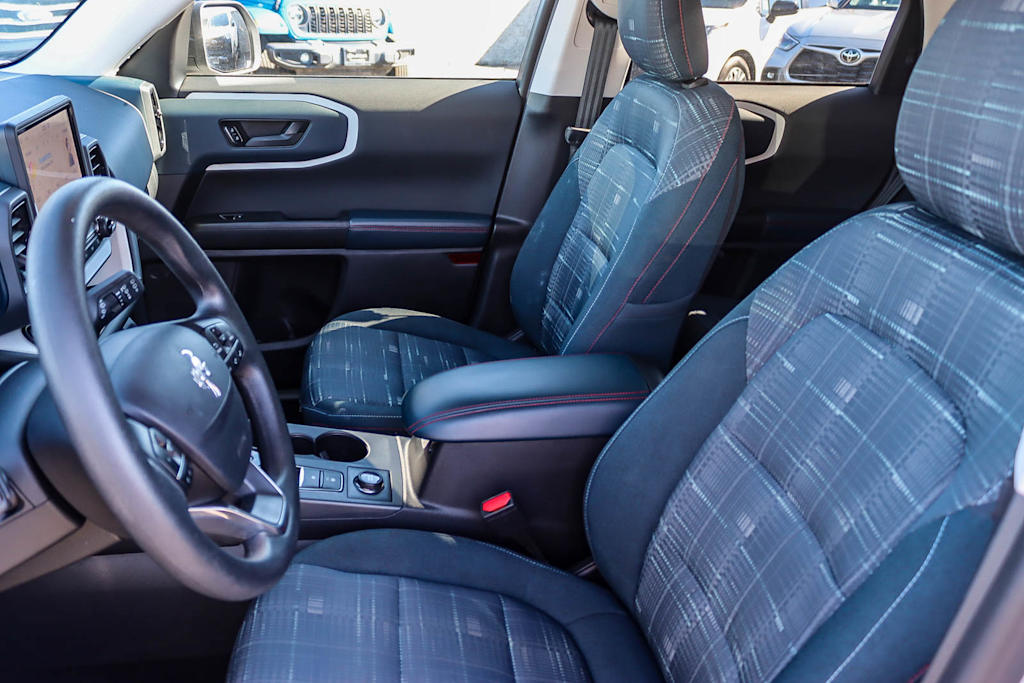 Thumbnail: 2023 Ford Bronco Sport - 10