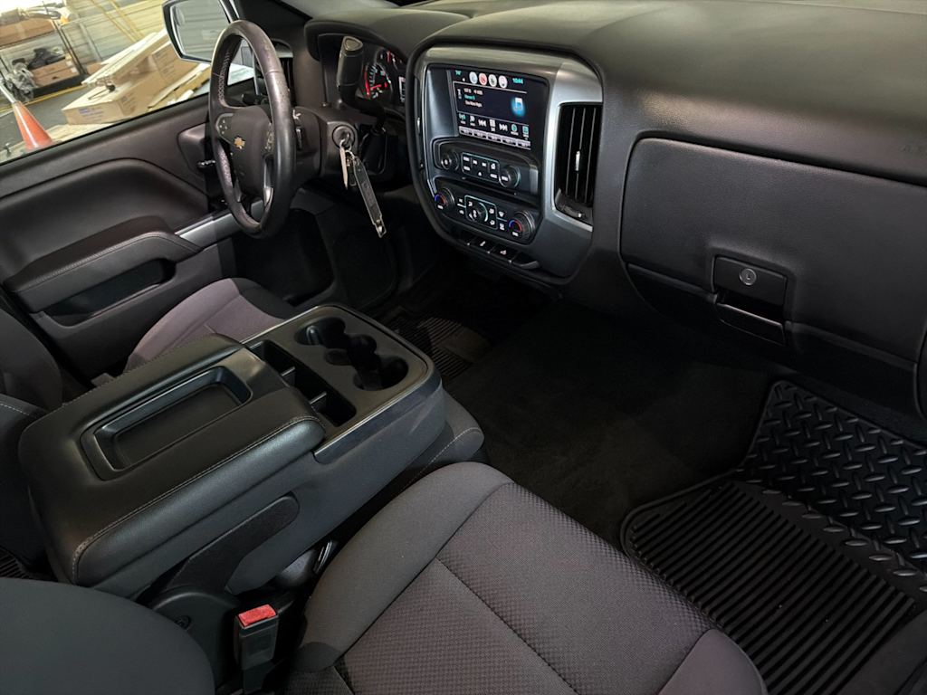 Thumbnail: 2018 Chevrolet Silverado 1500 - 12