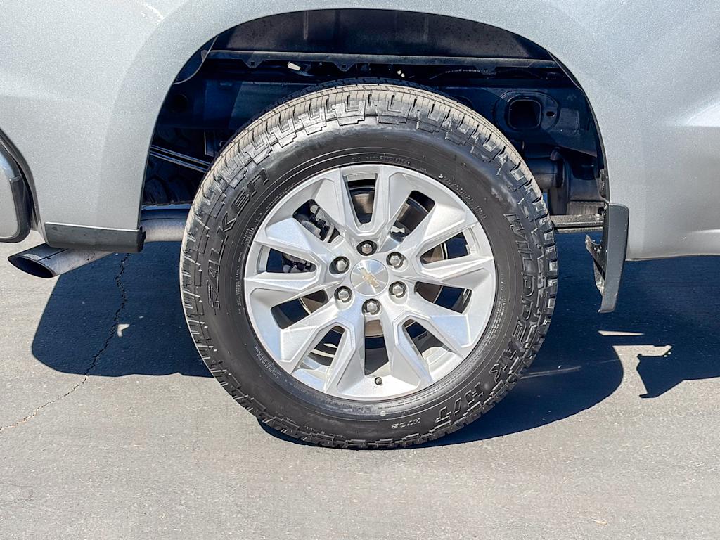 Thumbnail: 2023 Chevrolet Silverado 1500 - 19