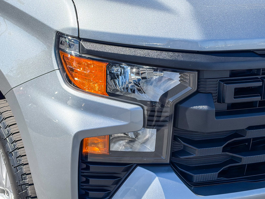 Thumbnail: 2023 Chevrolet Silverado 1500 - 17