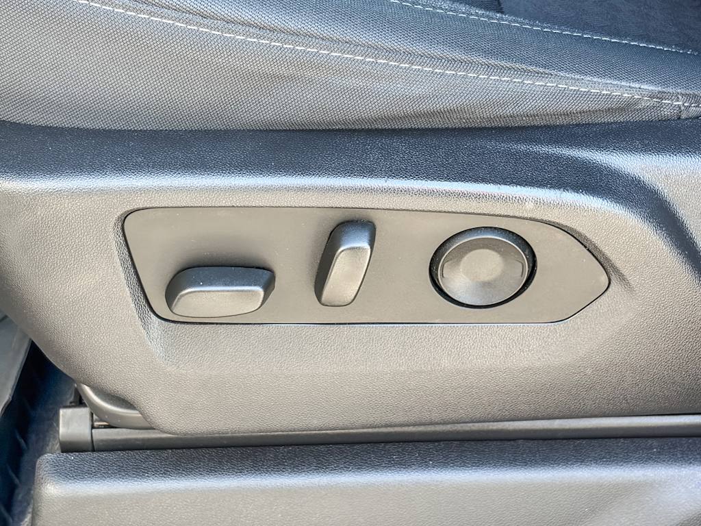 Thumbnail: 2023 Chevrolet Silverado 1500 - 23