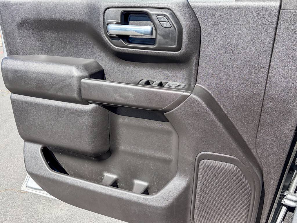 Thumbnail: 2023 Chevrolet Silverado 1500 - 22