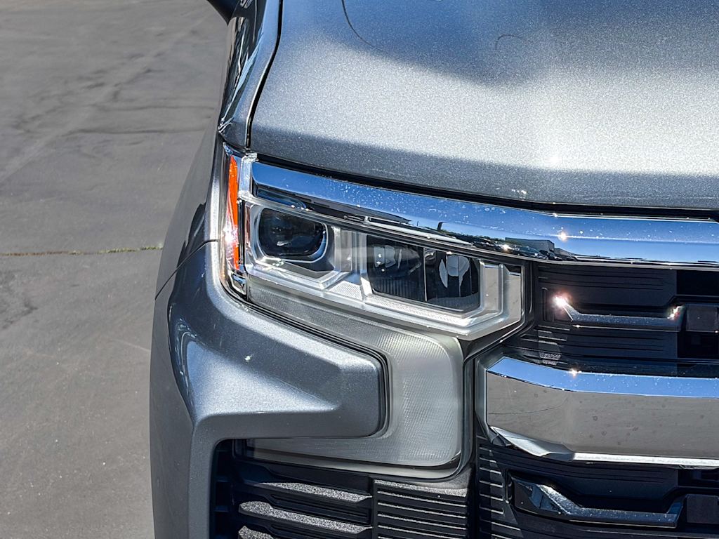 Thumbnail: 2023 Chevrolet Silverado 1500 - 17