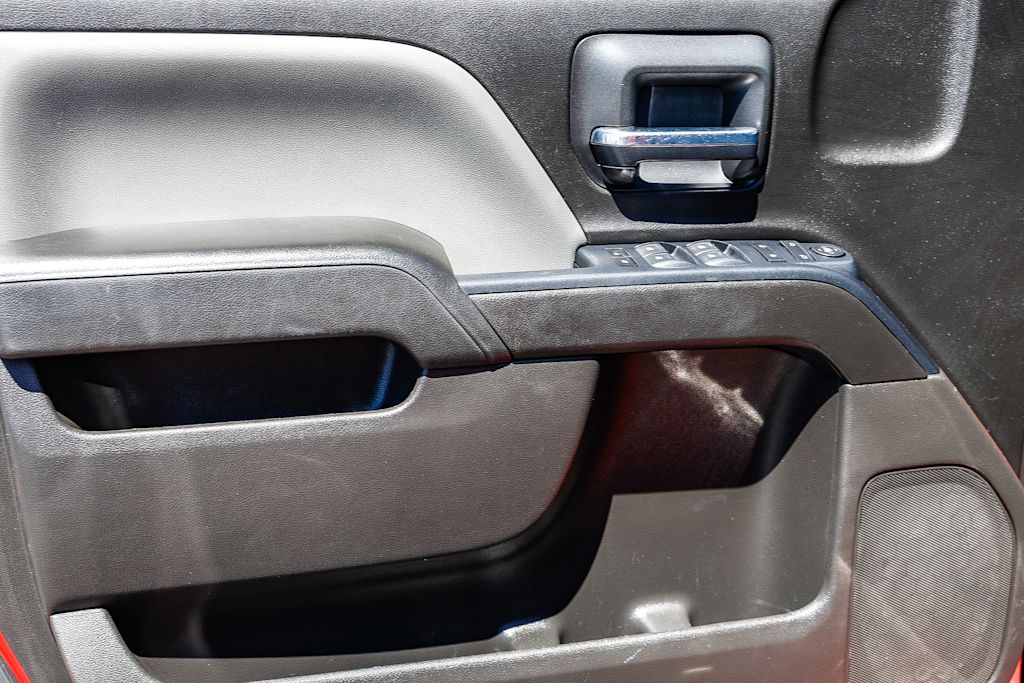 Thumbnail: 2018 Chevrolet Silverado 1500 - 34