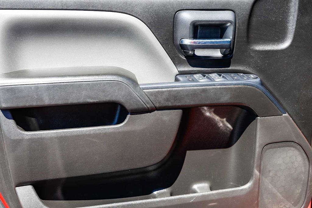 Thumbnail: 2018 Chevrolet Silverado 1500 - 36