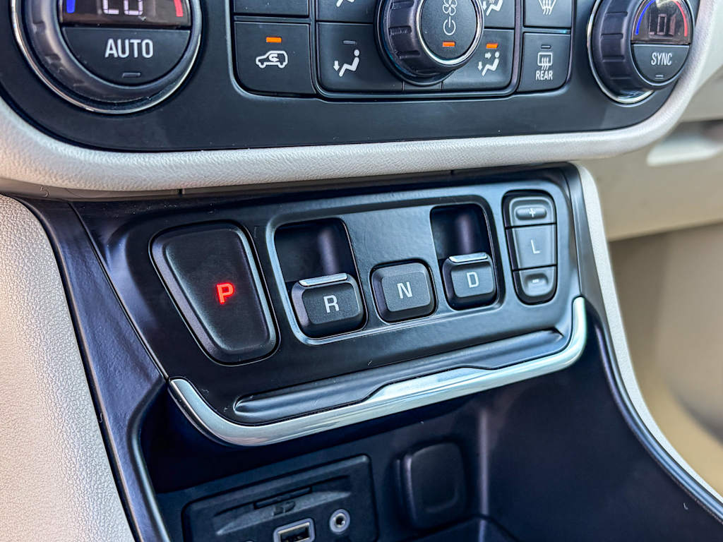 Thumbnail: 2020 GMC Terrain - 21