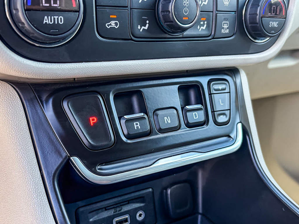 Thumbnail: 2020 GMC Terrain - 21