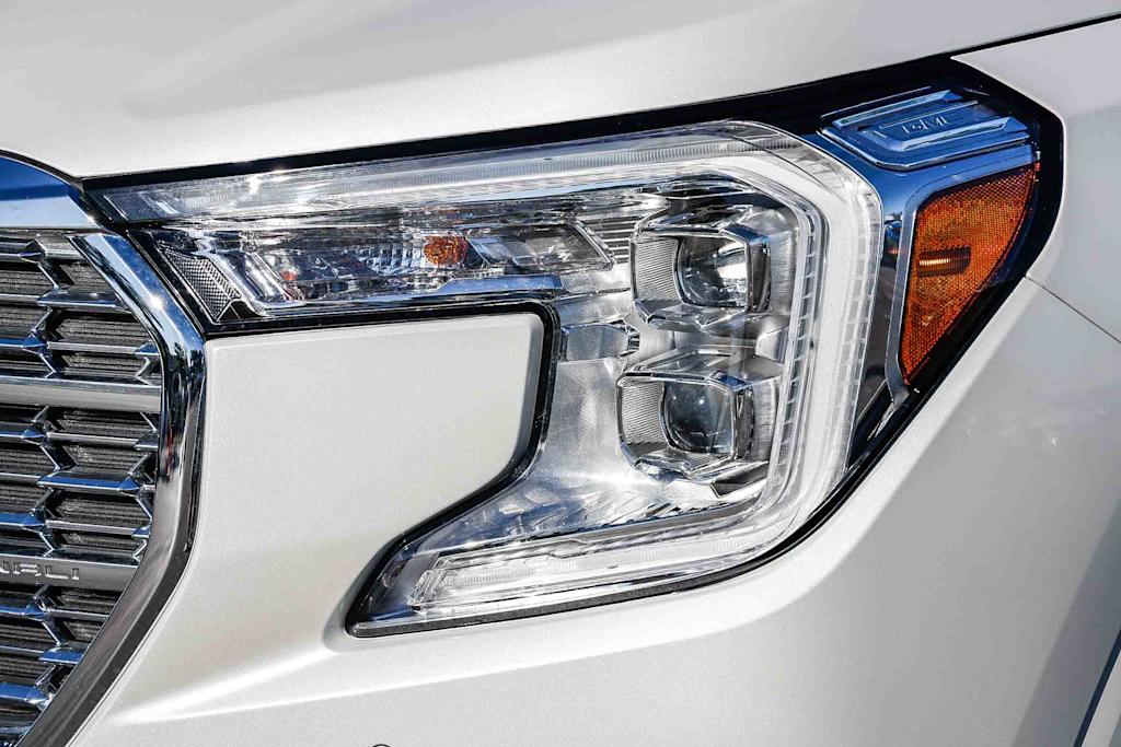 Thumbnail: 2024 GMC Terrain - 21