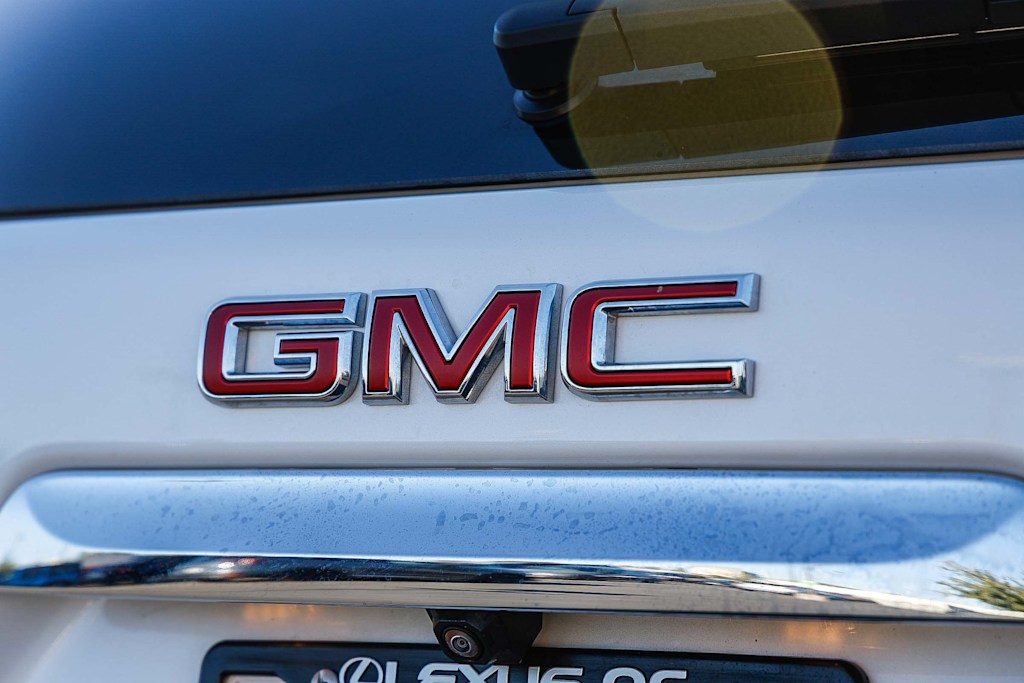 Thumbnail: 2024 GMC Terrain - 25