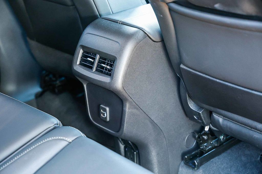 Thumbnail: 2024 GMC Terrain - 16