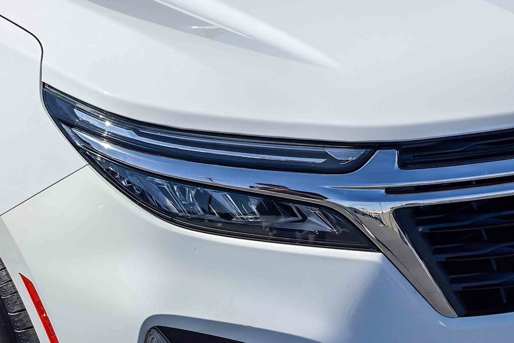 Thumbnail: 2022 Chevrolet Equinox - 18