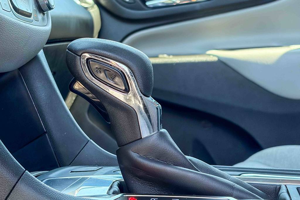 Thumbnail: 2022 Chevrolet Equinox - 24
