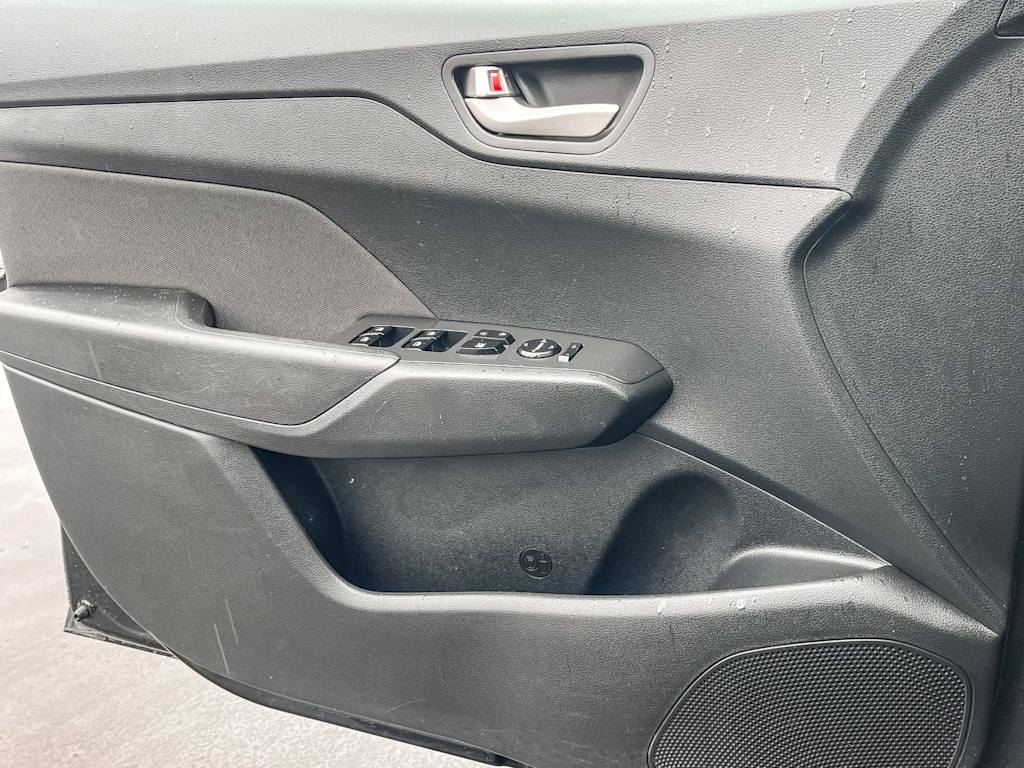 Thumbnail: 2021 Hyundai Accent - 23