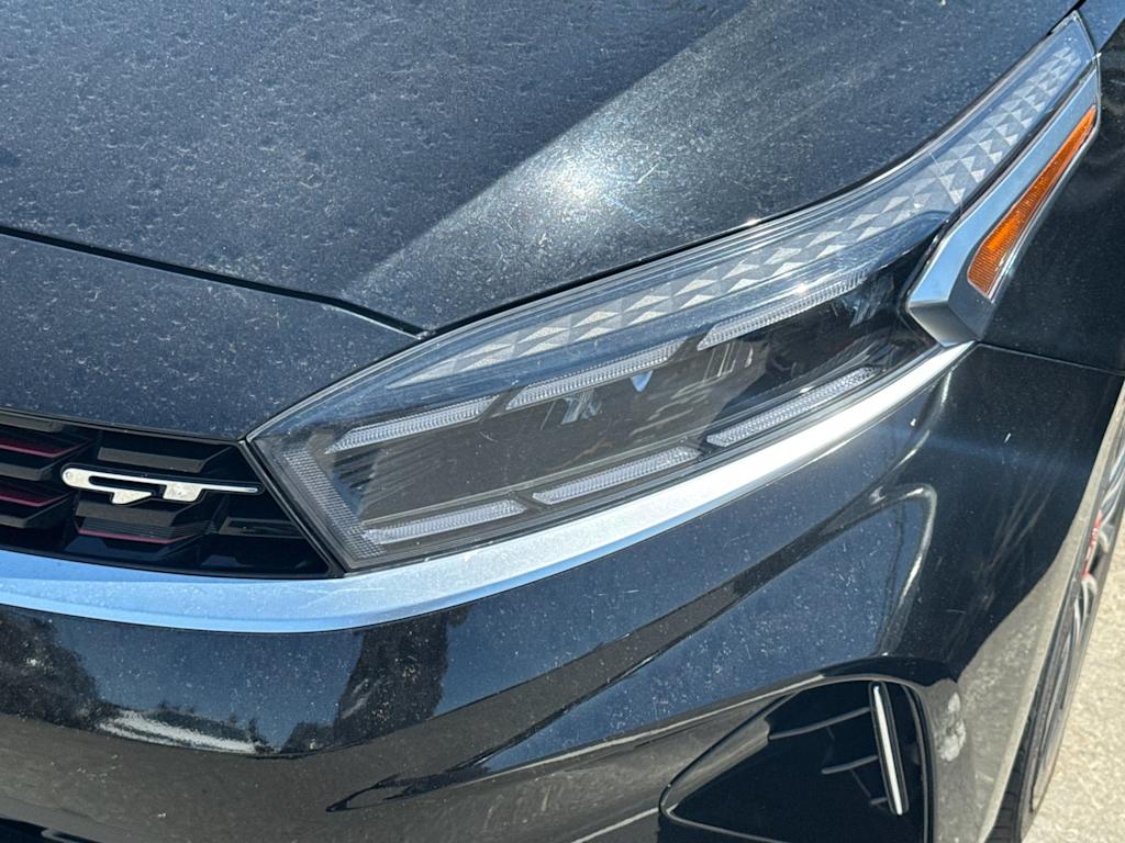 Thumbnail: 2024 Kia Forte - 7