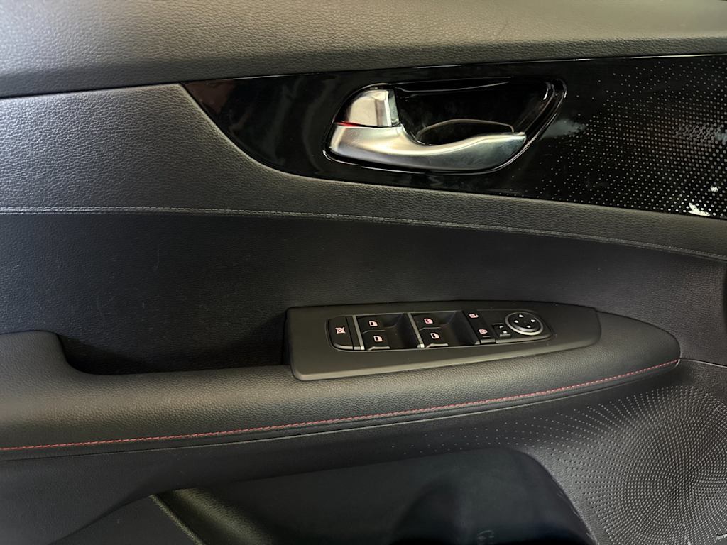 Thumbnail: 2024 Kia Forte - 19