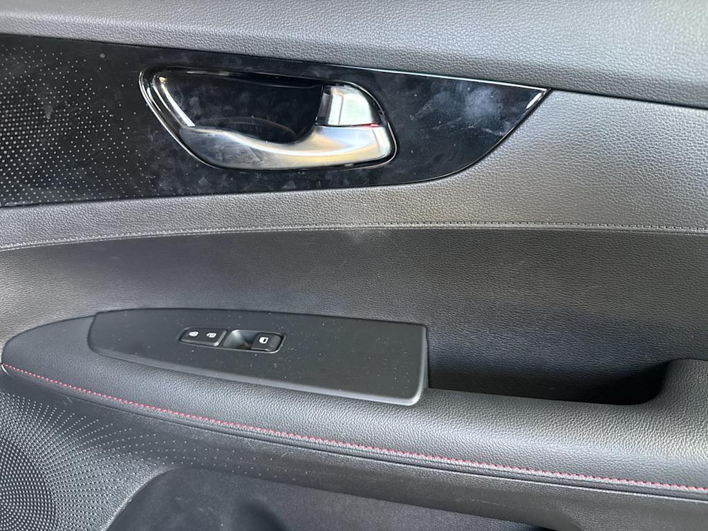 Thumbnail: 2024 Kia Forte - 23