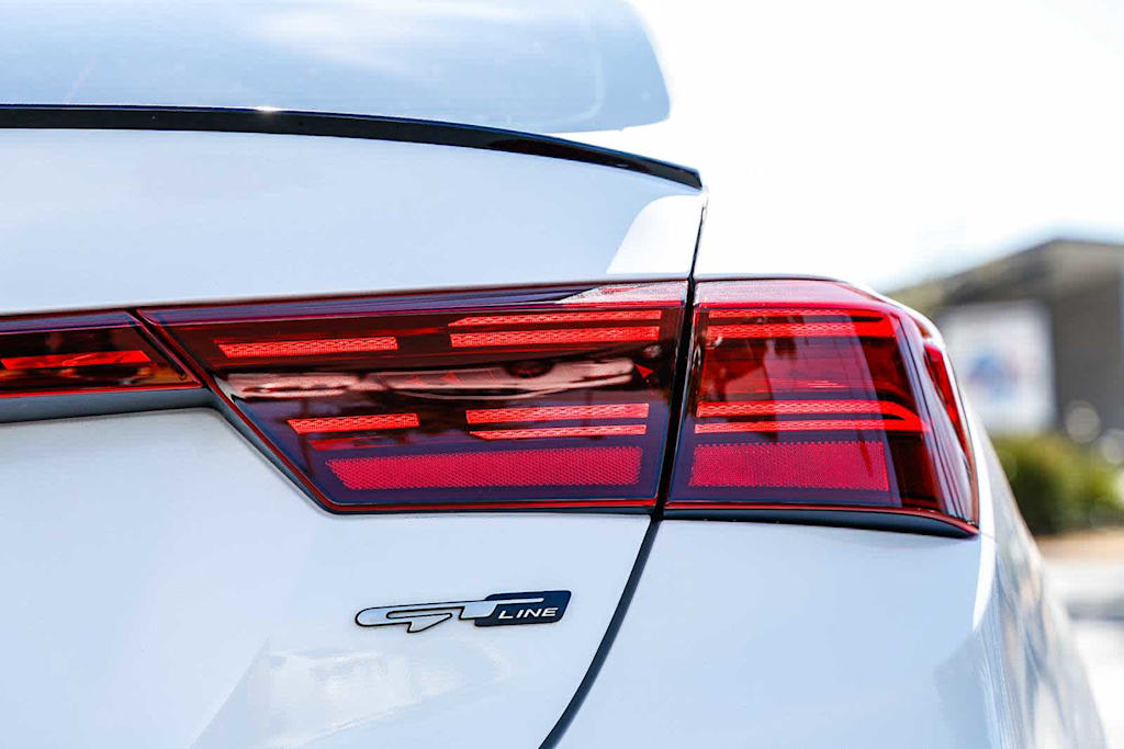 Thumbnail: 2023 Kia Forte - 26