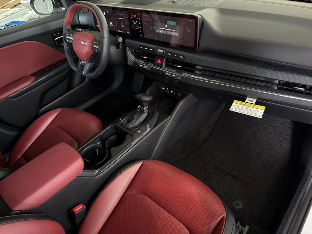 Thumbnail: 2025 Kia K4 - 10