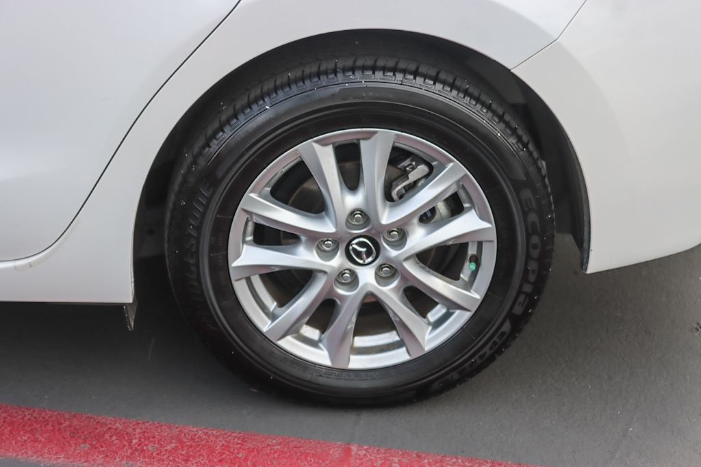 Thumbnail: 2018 Mazda Mazda3 - 21