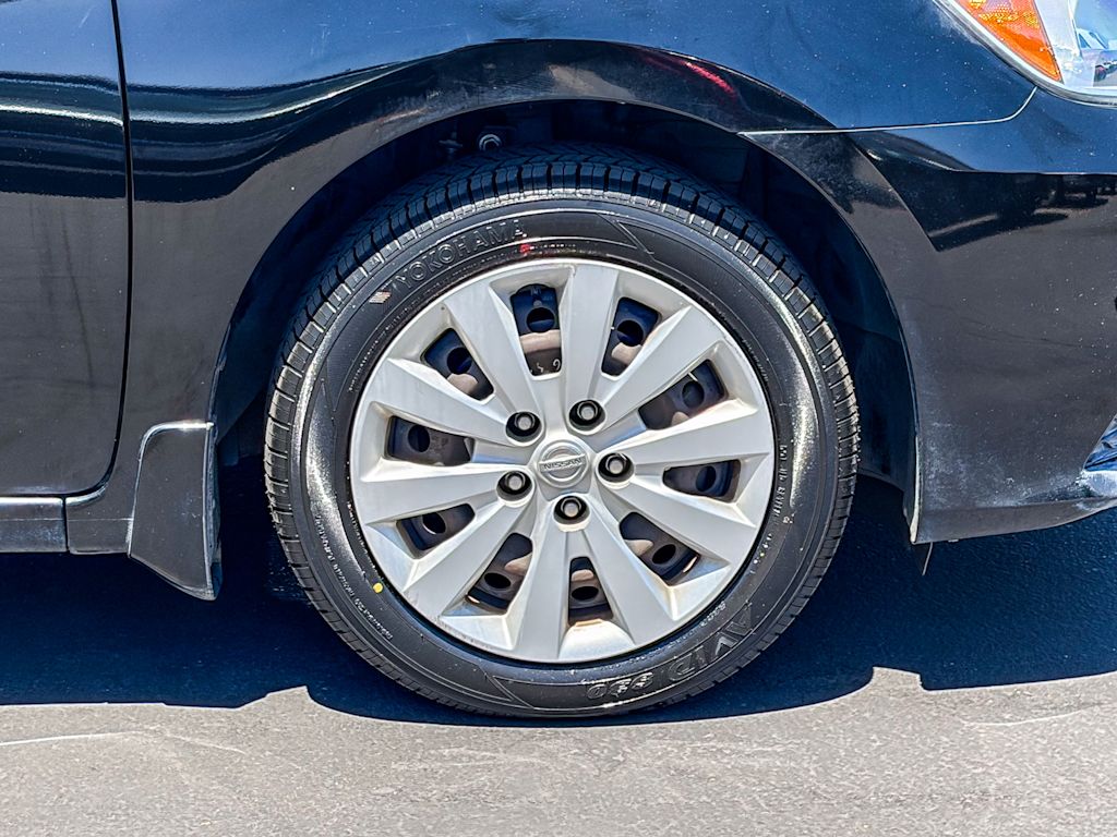 Thumbnail: 2017 Nissan Sentra - 6