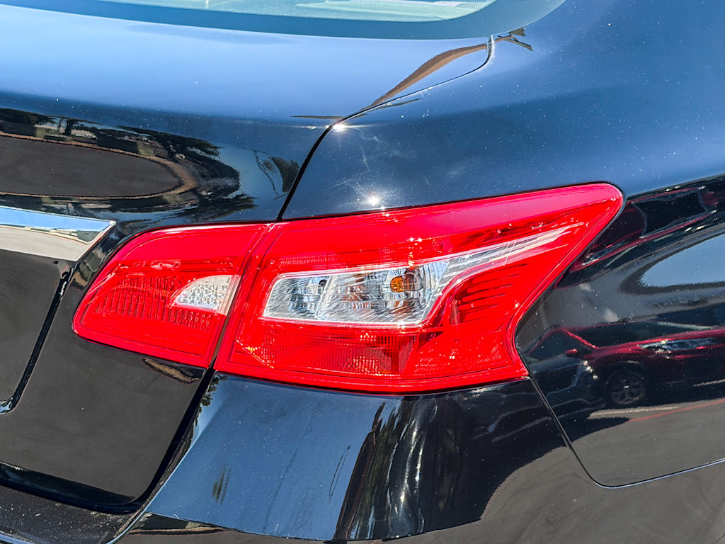 Thumbnail: 2017 Nissan Sentra - 19