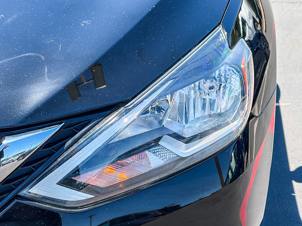 Thumbnail: 2017 Nissan Sentra - 18