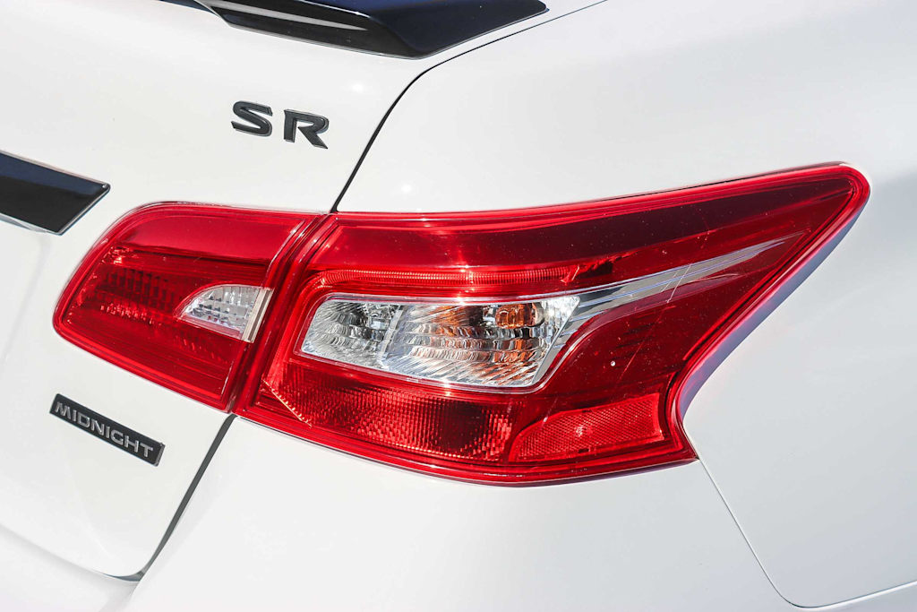 Thumbnail: 2018 Nissan Sentra - 20