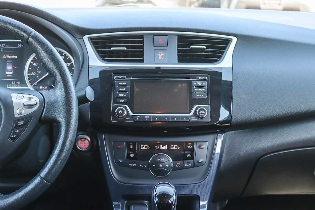 Thumbnail: 2018 Nissan Sentra - 12