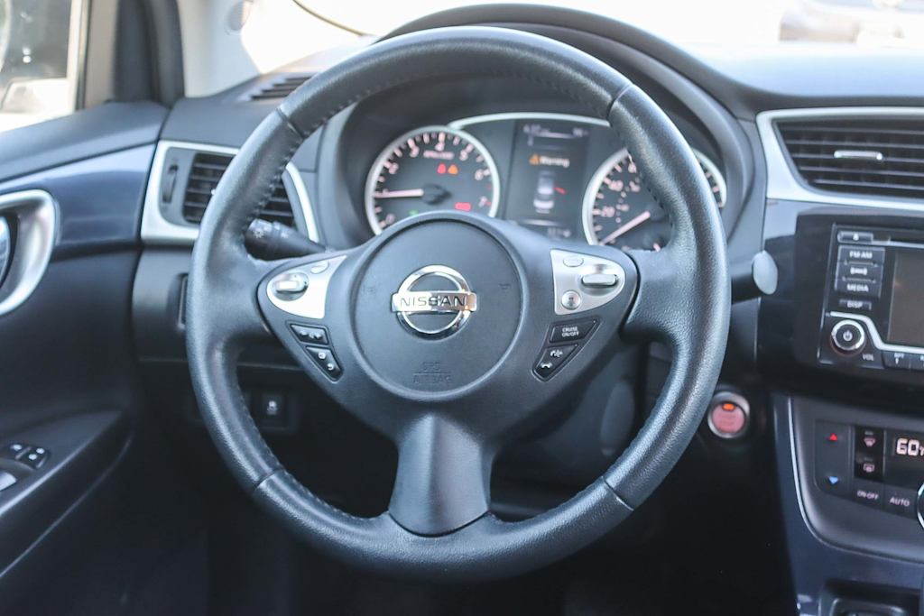 Thumbnail: 2018 Nissan Sentra - 8