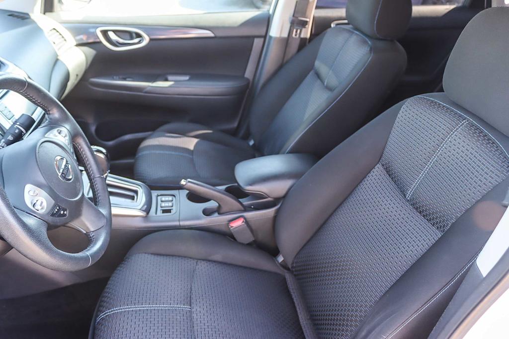 Thumbnail: 2018 Nissan Sentra - 10
