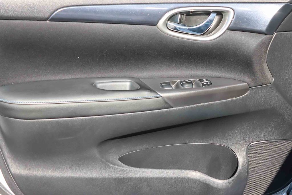 Thumbnail: 2018 Nissan Sentra - 23
