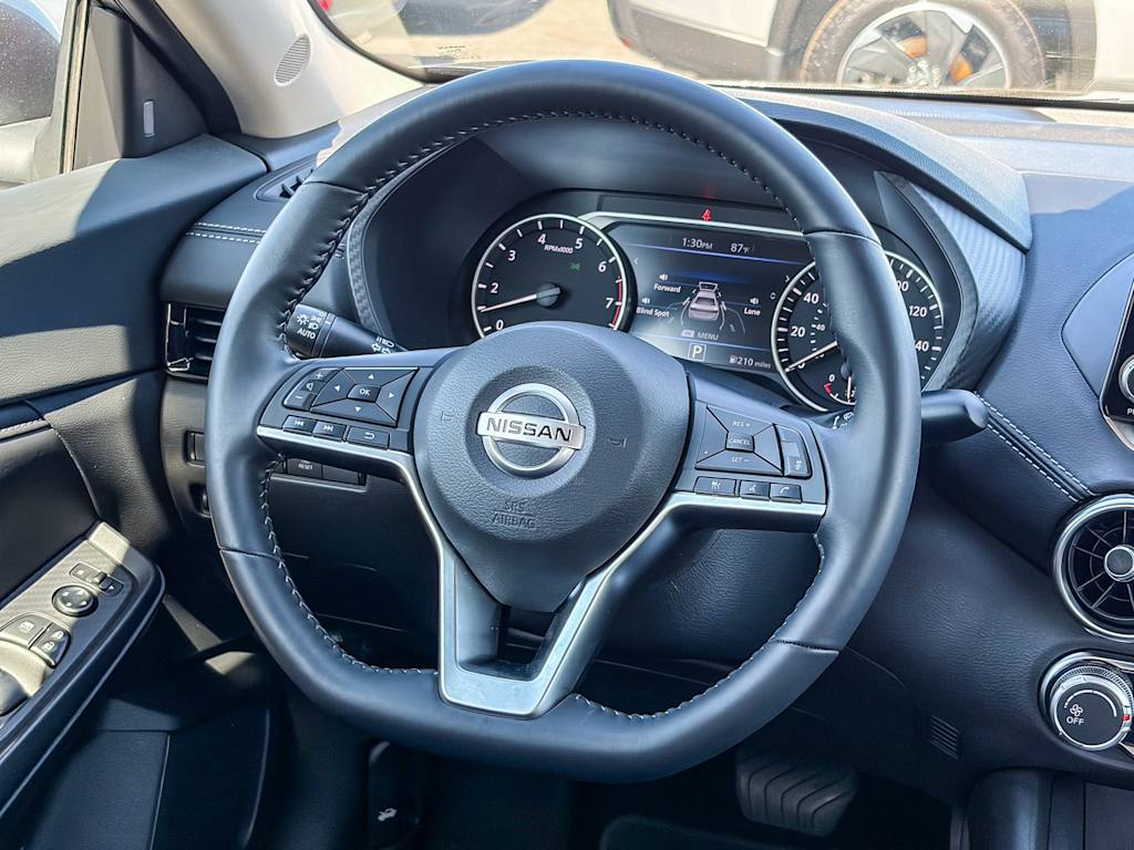 Thumbnail: 2022 Nissan Sentra - 9