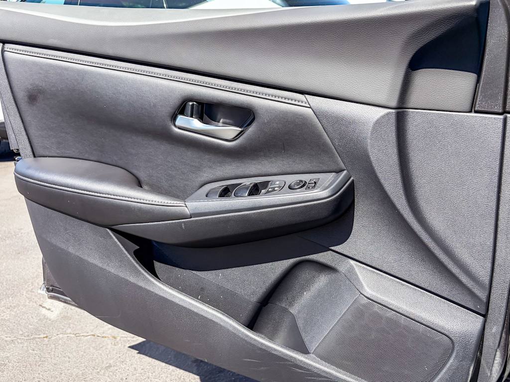 Thumbnail: 2022 Nissan Sentra - 23