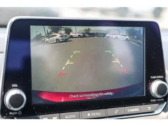 Thumbnail: 2021 Nissan Sentra - 23