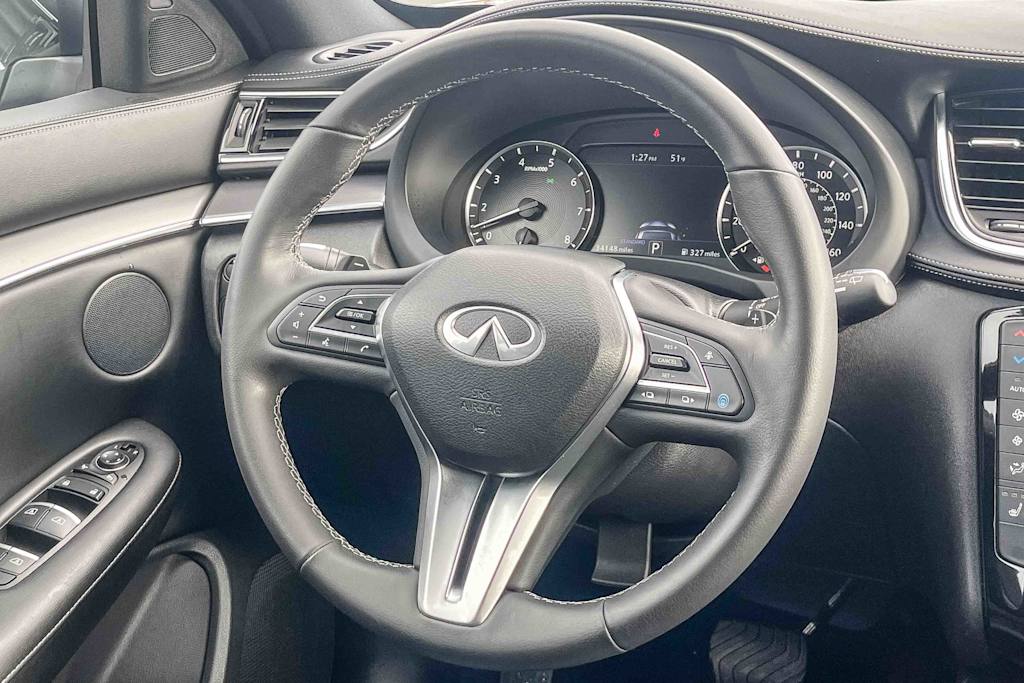 Thumbnail: 2023 INFINITI QX55 - 9