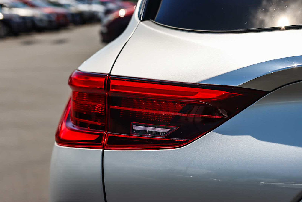 Thumbnail: 2019 INFINITI QX50 - 19