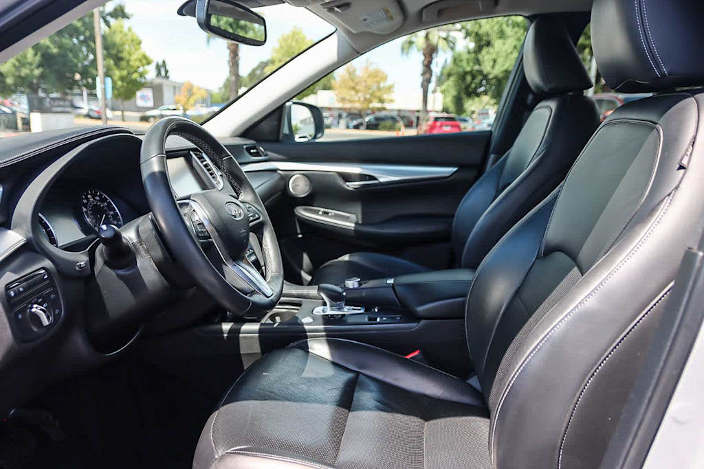 Thumbnail: 2019 INFINITI QX50 - 9