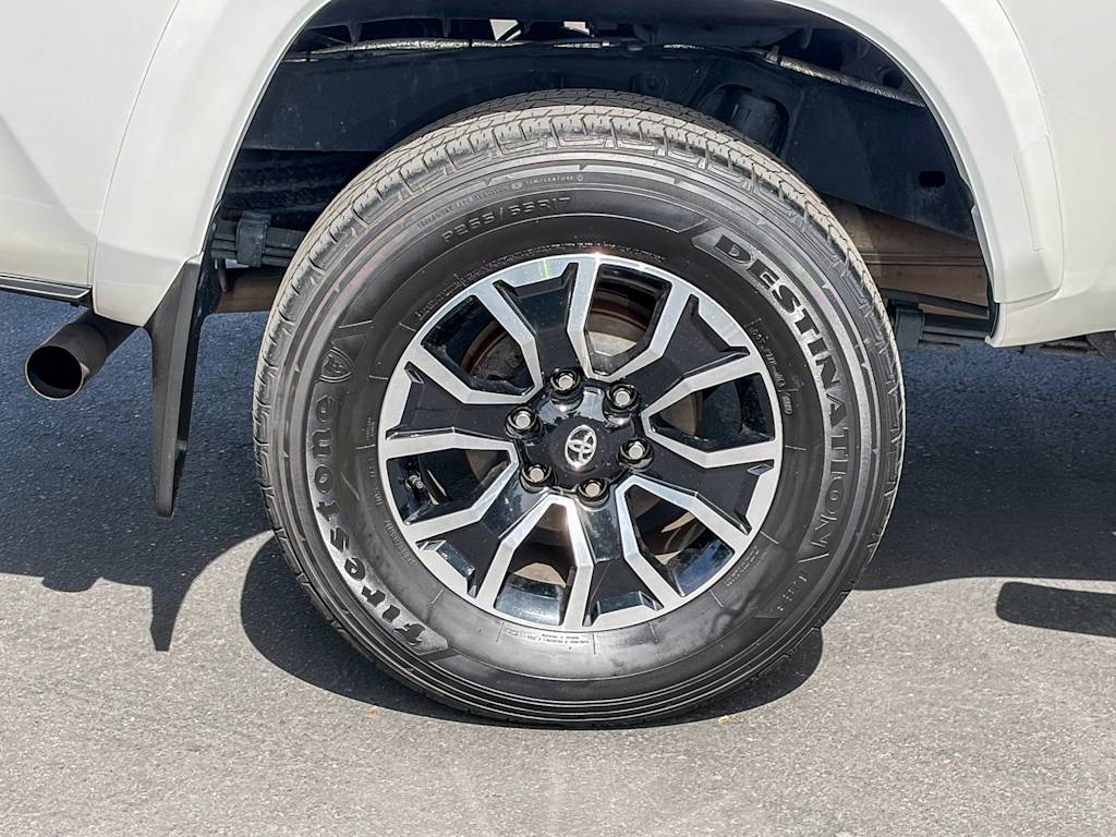 Thumbnail: 2021 Toyota Tacoma - 20