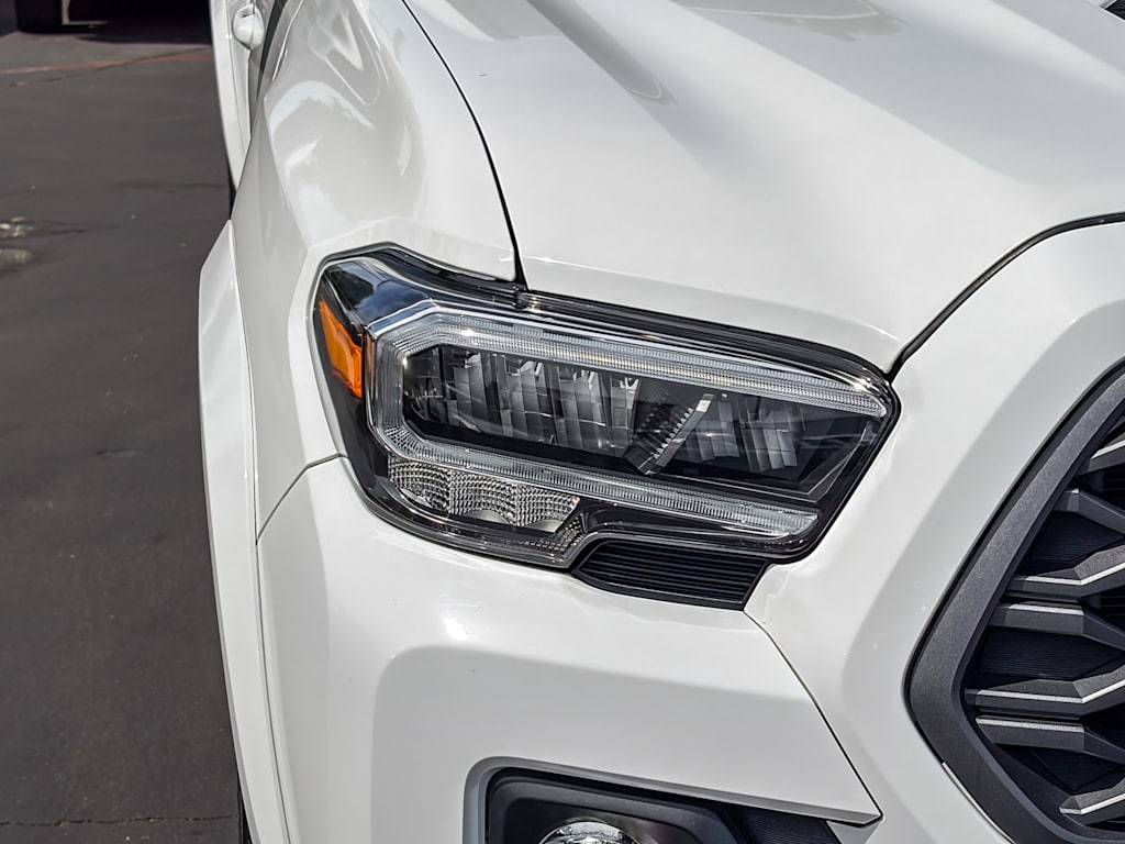 Thumbnail: 2021 Toyota Tacoma - 18