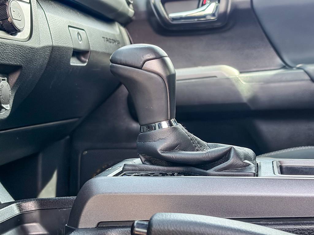 Thumbnail: 2021 Toyota Tacoma - 24