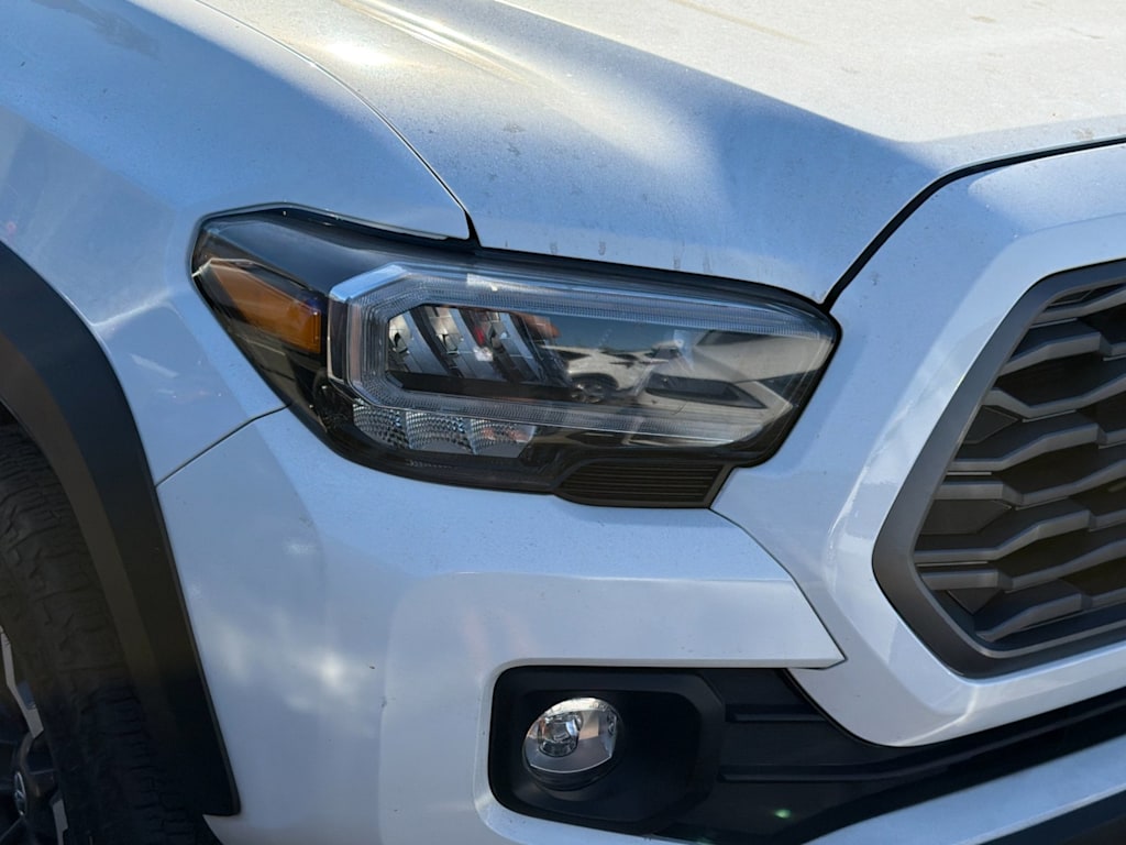 Thumbnail: 2023 Toyota Tacoma - 11