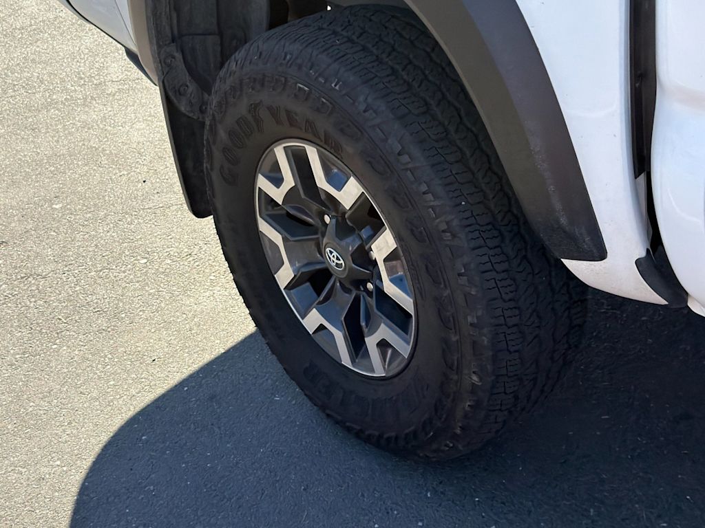 Thumbnail: 2023 Toyota Tacoma - 16