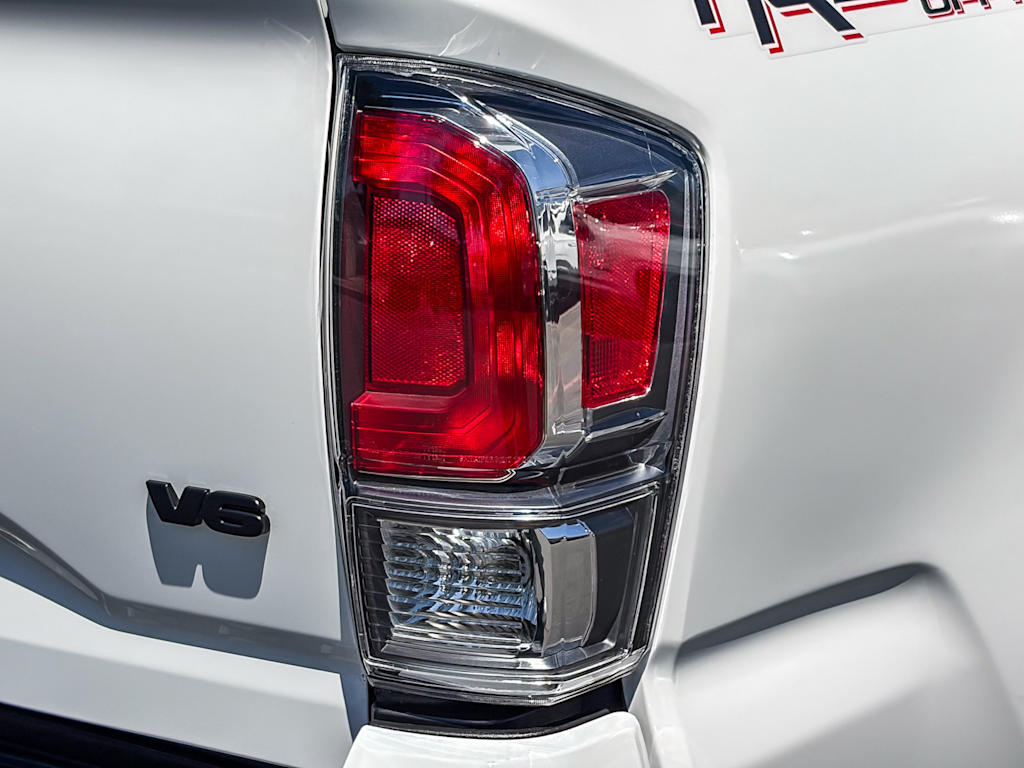Thumbnail: 2023 Toyota Tacoma - 19