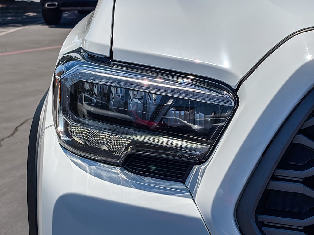 Thumbnail: 2023 Toyota Tacoma - 18