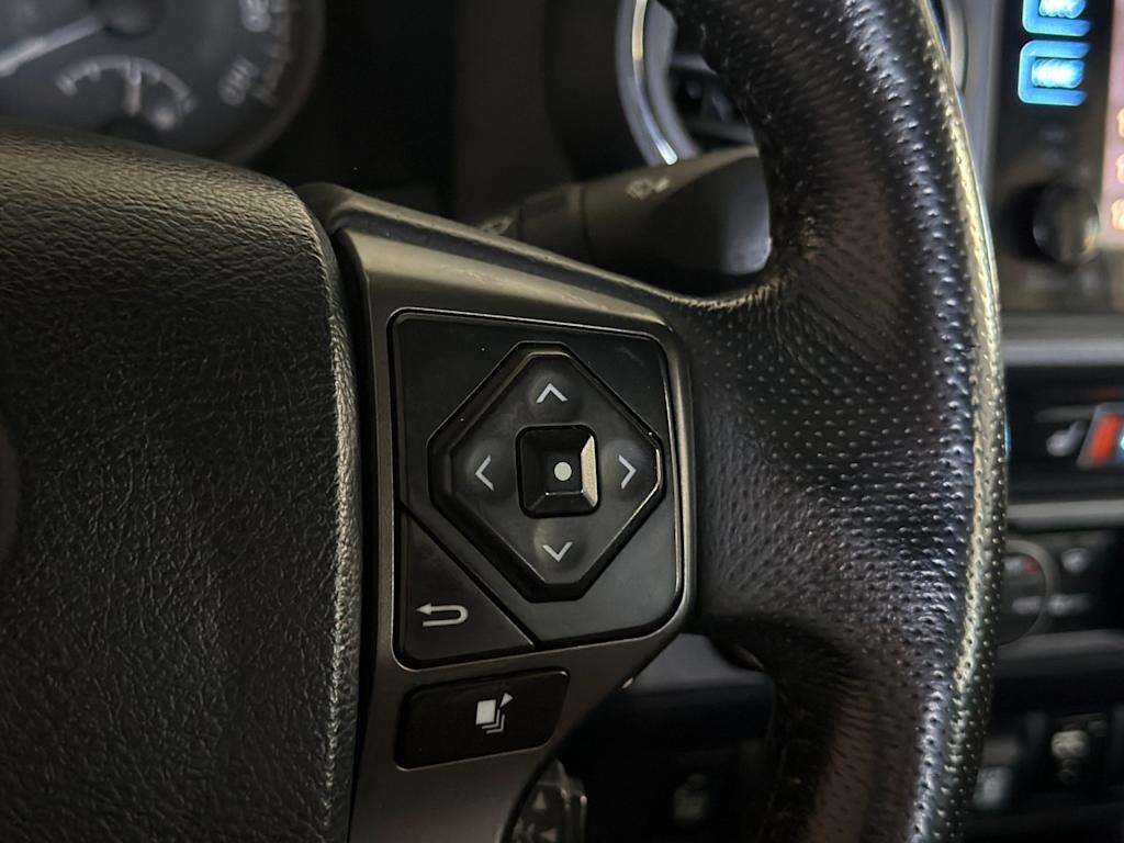 Thumbnail: 2019 Toyota Tacoma - 30